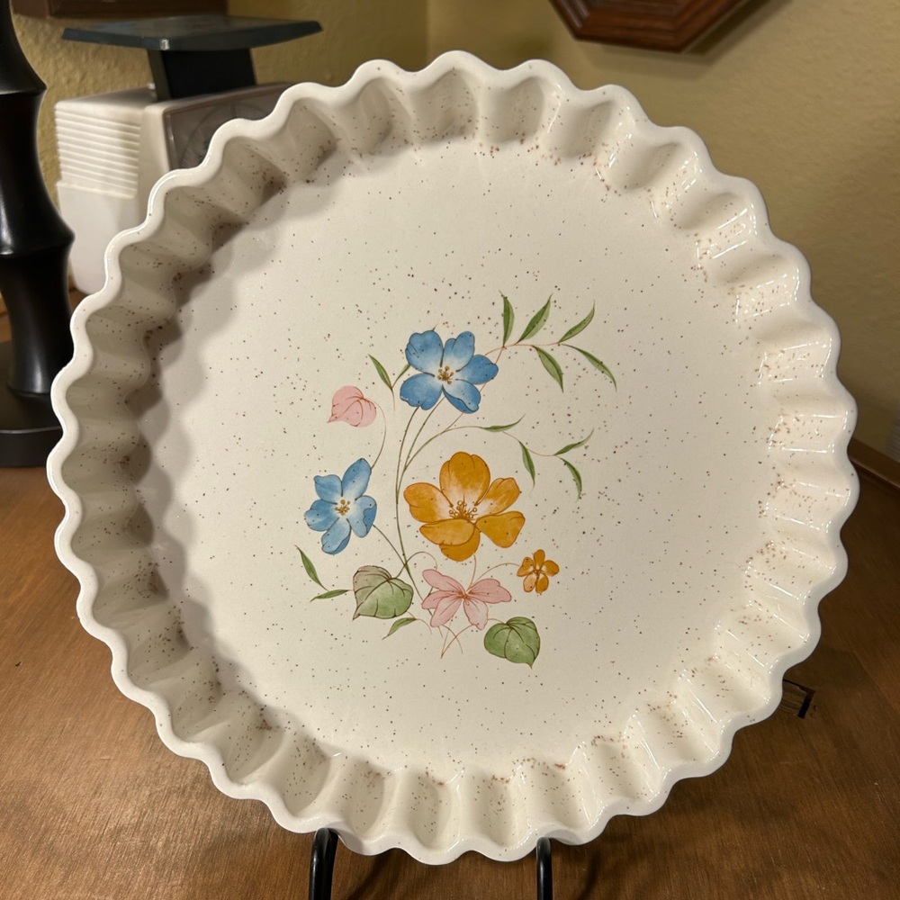 Treasure Craft Speckled Spring Flowers 10" Ceramic Quiche Dish Vintage MCM